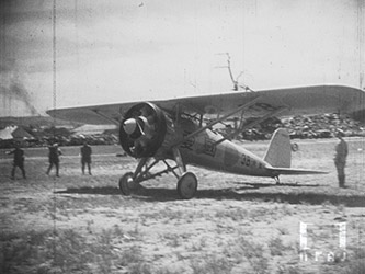 昭和七年六月二十六日午前九時 京都市防空兵器 献納命名式 於 京都練兵場